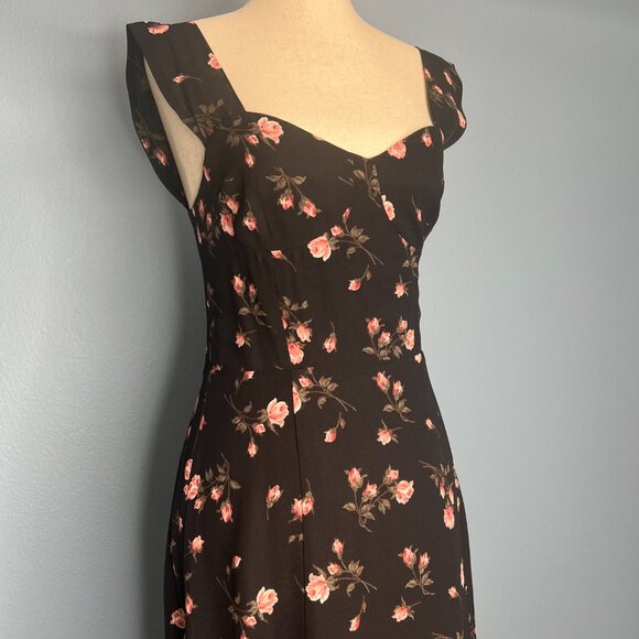 Reformation • Fulton Dress in Romy Black Rosebud Floral • Size 4 - Picture 8 of 12